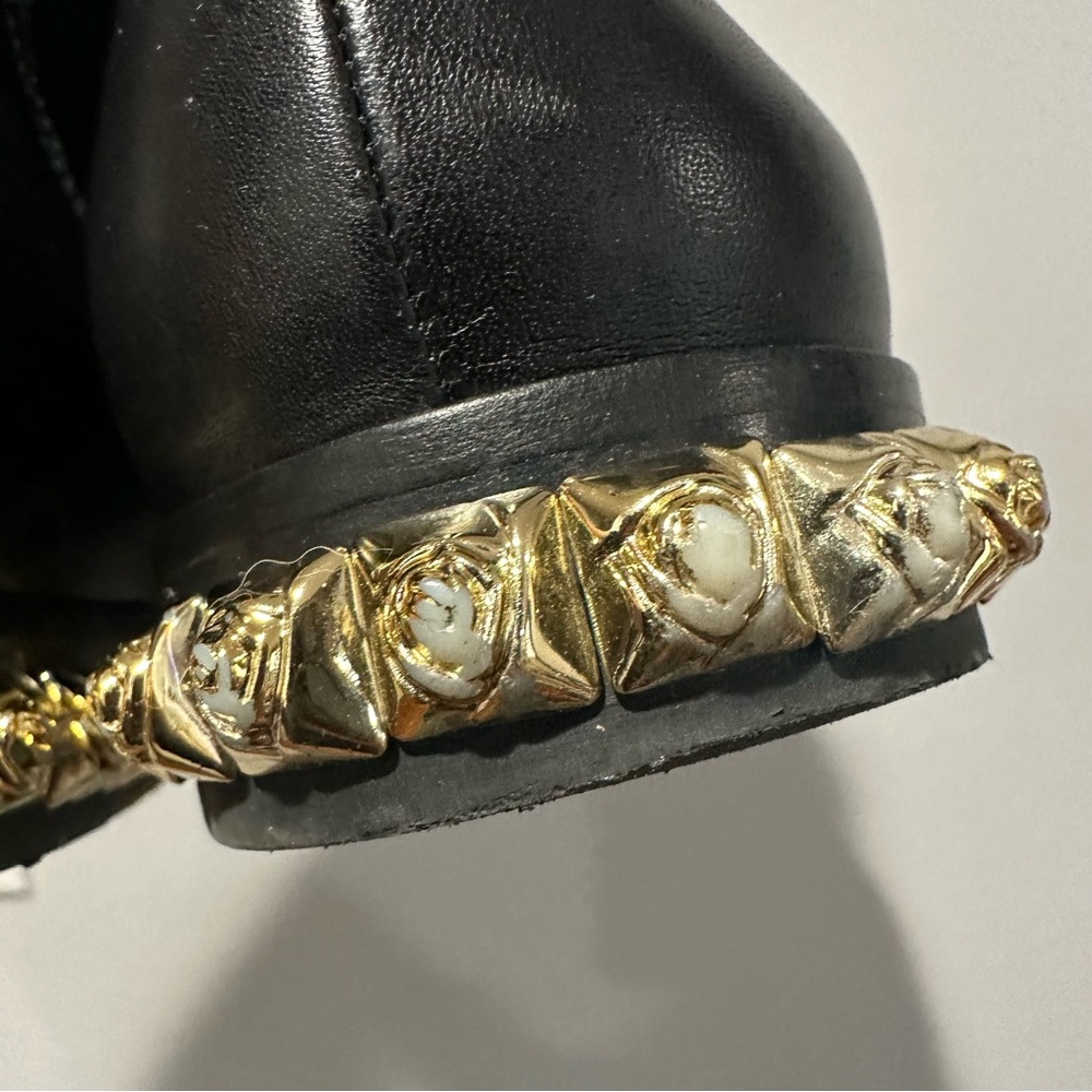 Stuart Weitzman Black Leather Gold Detail on Heels Bootie Size 40 - Picture 11 of 16